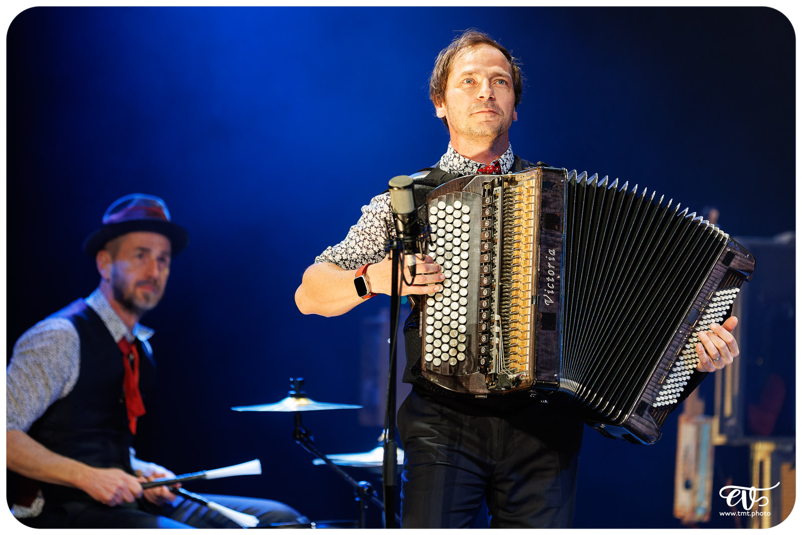 NOS COURSES FOLLES - LES FOUTEURS DE JOIE